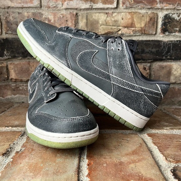 Nike Gray Athletic Shoes with Green Accents main image 8
